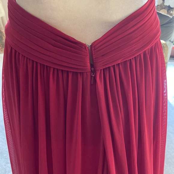 NWT La Femme Deep Red Long Dress Sz 0 Open Back Prom, Date Evening Gown Train - Picture 11 of 16